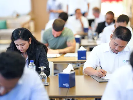 People receiving classroom training with siderise