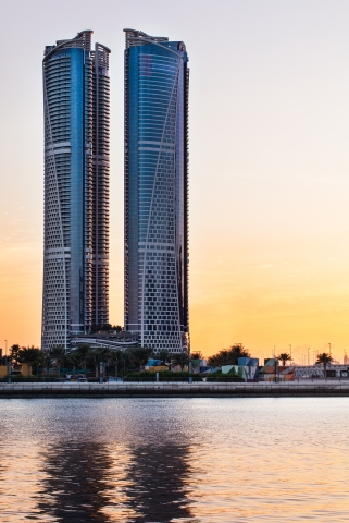 Image of Paramount Towers building