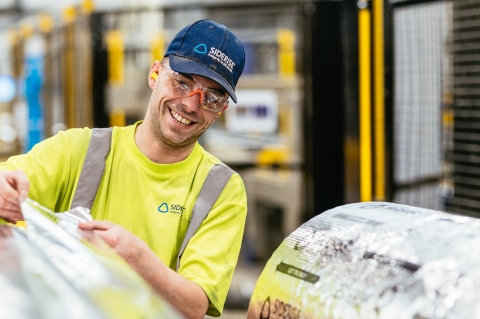 Siderise employee