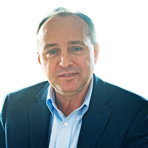 Image of Brad Davis